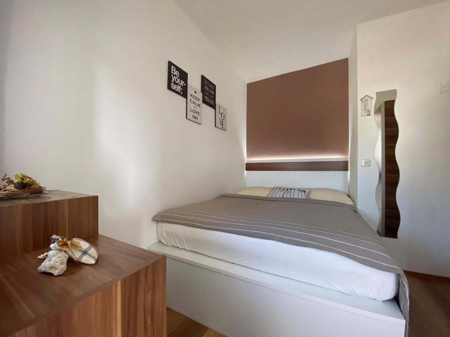 Charming Apartments Dodo Крк Екстер'єр фото
