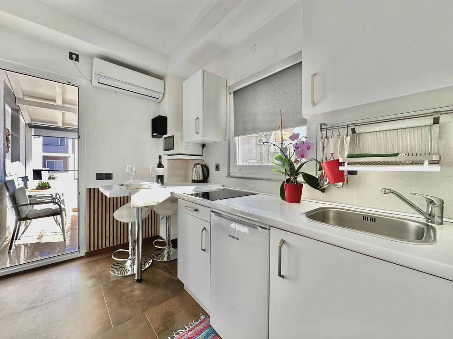 Charming Apartments Dodo Крк Екстер'єр фото